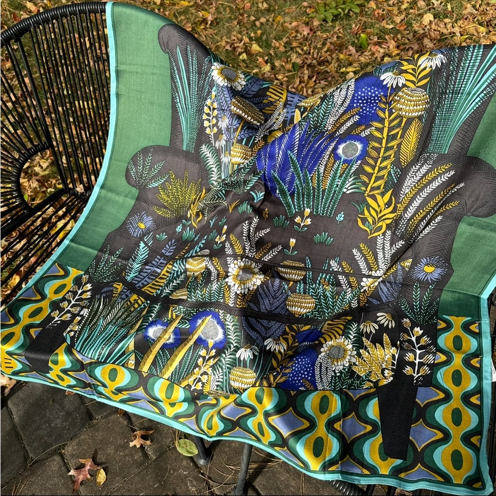 NWT Inoui Editions Sauvage Green silk/modal square scarf